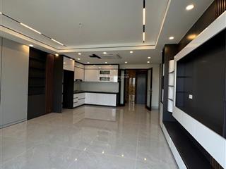 Chủ nhà mót bán  vỉa hè 5m  6 tầng thang máy  bóc tem nhà mới