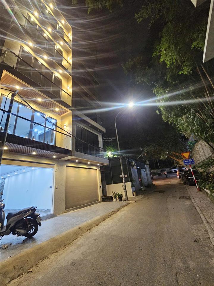 Chủ nhà mót bán  bát khối long biên  đất vàng đầu tư