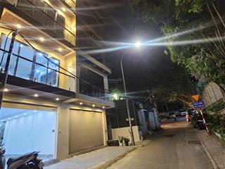 Chủ nhà mót bán  bát khối long biên  đất vàng đầu tư