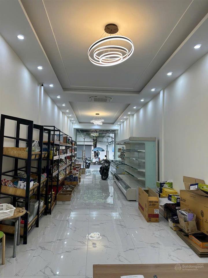 Bán nhà mặt tiền đào duy từ quận 10, 4x28m, 5 tầng thang máy mới giá về 34 tỷ thương lượng