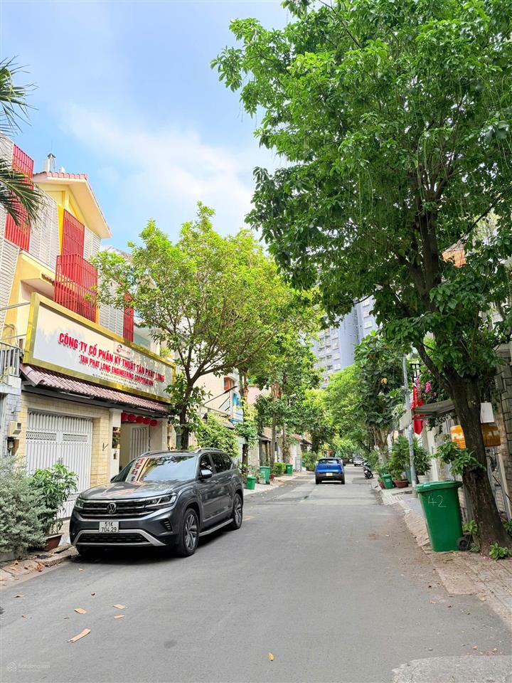 Bán đất góc 2mt đường 34, sát công viên cao đức lân 6x16m, công nhận 96m2. đơn giá siêu rẻ 17,5 tỷ