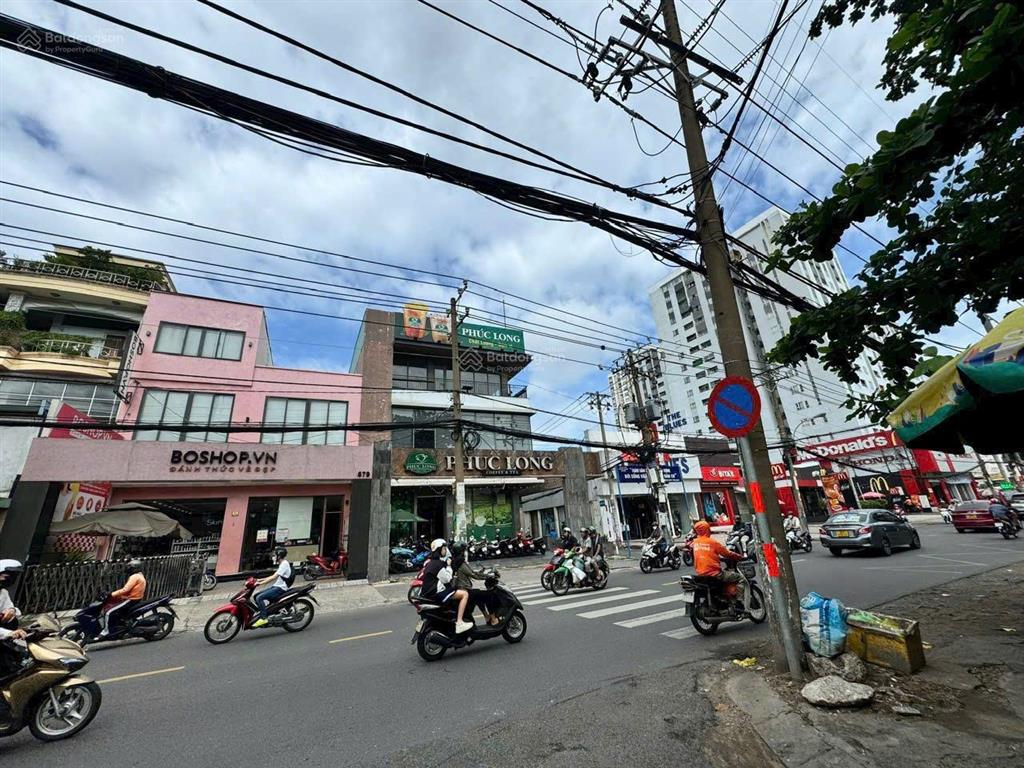 Ngộp bank  bán gấp nhà mặt tiền ngô tất tố, bình thạnh 12mx20m, tn 60 triệu, 48 tỷ giảm về 37 tỷ