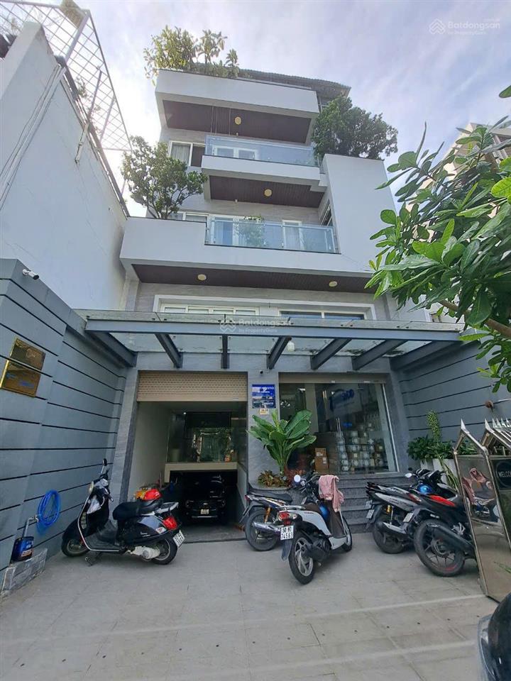 Siêu phẩm dòng tiền quận 3  mặt tiền 6,5m x 17m, 5 tầng thang máy hđt 1,44 tỷ/năm giá chỉ 29,9 tỷ