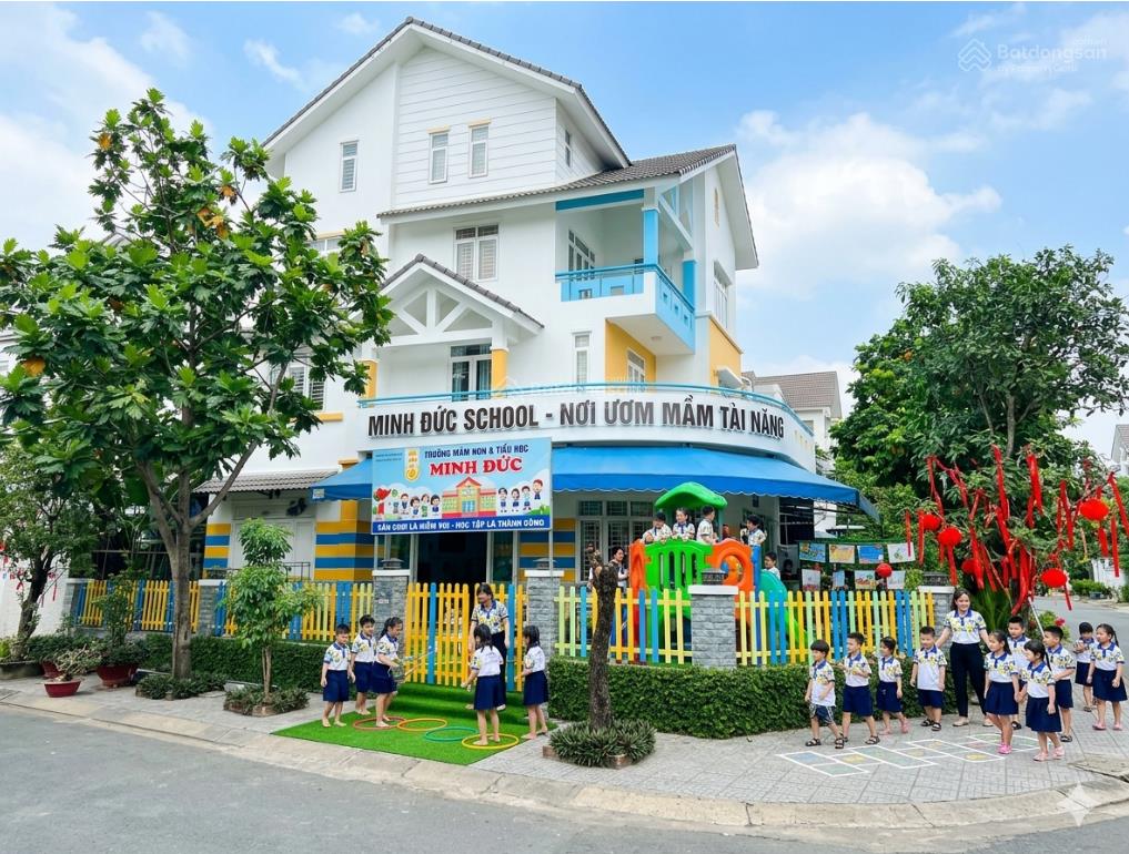 Bán cắt lỗ 6 tỷ  biệt thự gia hòa 300m2 (15x20), hầm 4 tầng  sẵn hđt 70 tr/th  giá chỉ 35 tỷ