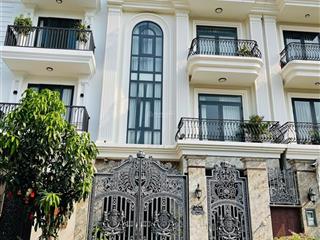 Sắp bán! biệt thự ngay lương định của, quận 2  6,5x18m, 3 tầng sân vườn  giảm sâu còn 30 tỷ