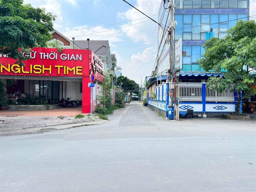 Ngộp bank bán gấp góc 2mt ngay lã xuân oai, quận 9  10x23m xây mới hầm 8 tầng. giá giảm về 33 tỷ
