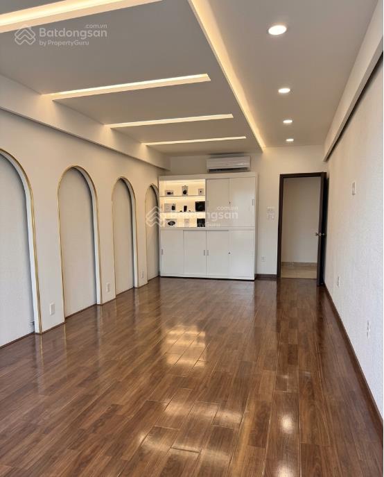 Siêu phẩm 2mt hoàng sa, quận 1  3,8x16,2m, 3 tầng  hđt 60 triệu. giảm sốc từ 23,5 tỷ còn 19 tỷ