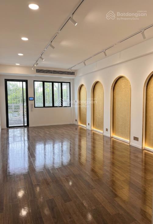 Siêu phẩm 2mt hoàng sa, quận 1  3,8x16,2m, 3 tầng  hđt 60 triệu. giảm sốc từ 23,5 tỷ còn 19 tỷ