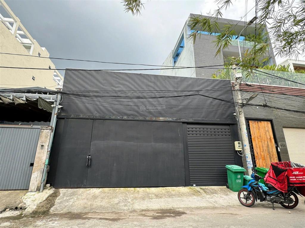 Khuôn đất hẻm xe hơi đường số 64  quận 2, diện tích 8,5x27m, xây dựng cao tầng. giá giảm 52 tỷ