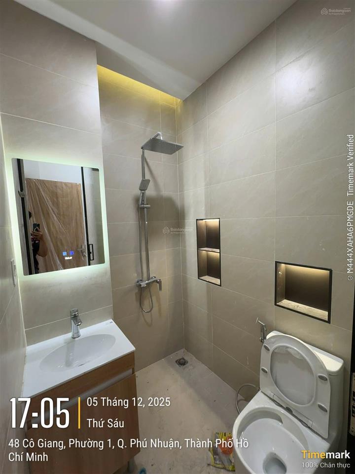 Mặt tiền xây mới 5 tầng  trung tâm phú nhuận, giá chỉ 14.5 tỷ