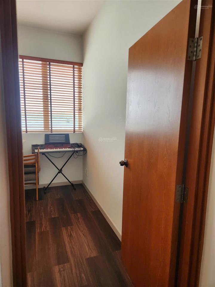 Cho thuê căn hộ 3 phòng ngủ canary heights 18triệu/1 tháng ngay aeon mall,  0896 998 ***