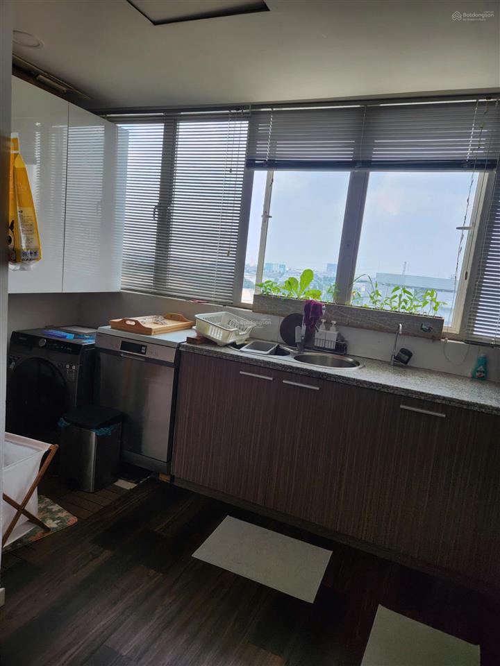 Cho thuê căn hộ 3 phòng ngủ canary heights 18triệu/1 tháng ngay aeon mall,  0896 998 ***