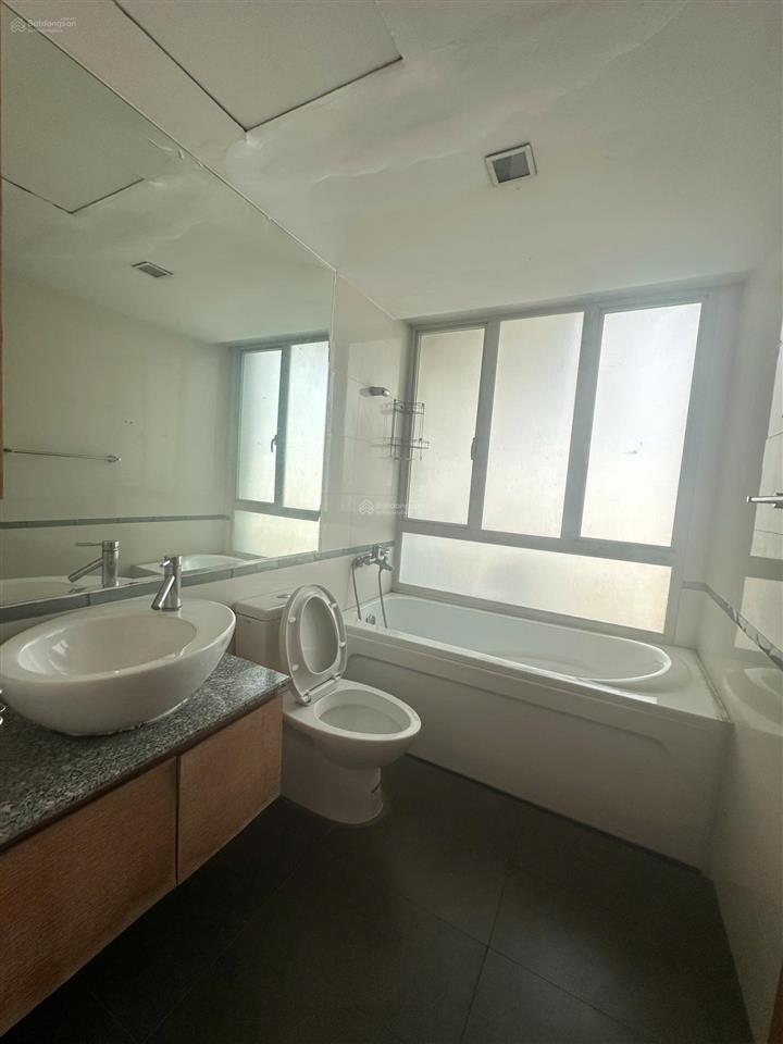Bán căn hộ canary 3pn dt 110m² giá 2 tỷ 600 triệu ngay aeon mall,  0896 998 ***