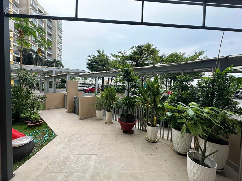 Bán căn hộ tầng trệt sân vườn canary 160m2 giá 3.8 tỷ ngay aeon mall vsip1  0896 998 ***