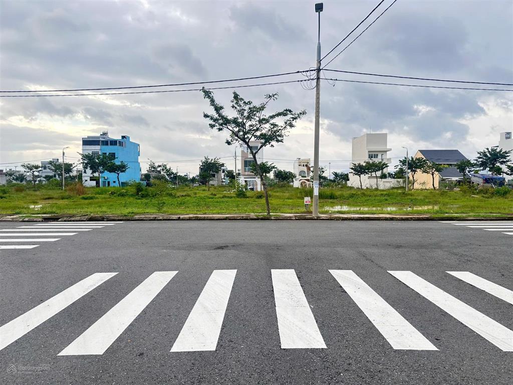 Sót 3 lô có sổ sẵn đường ngọc tịnh, b2 13522,48, và b213691 giá chỉ từ 6,29 tỷ / lô!