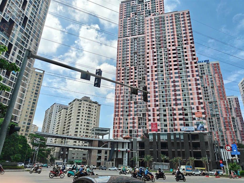 Căn 2pn giá hời usilk 104 (bid). chỉ 2,8x tỷ ký trực tiếp chủ đầu tư
