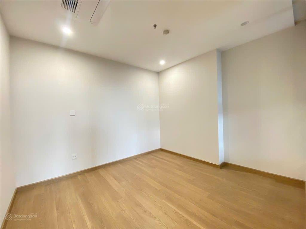 Cho thuê căn hộ 2pn  76m2, giá 10,5 triệu/tháng, vào ở ngay tòa the charm