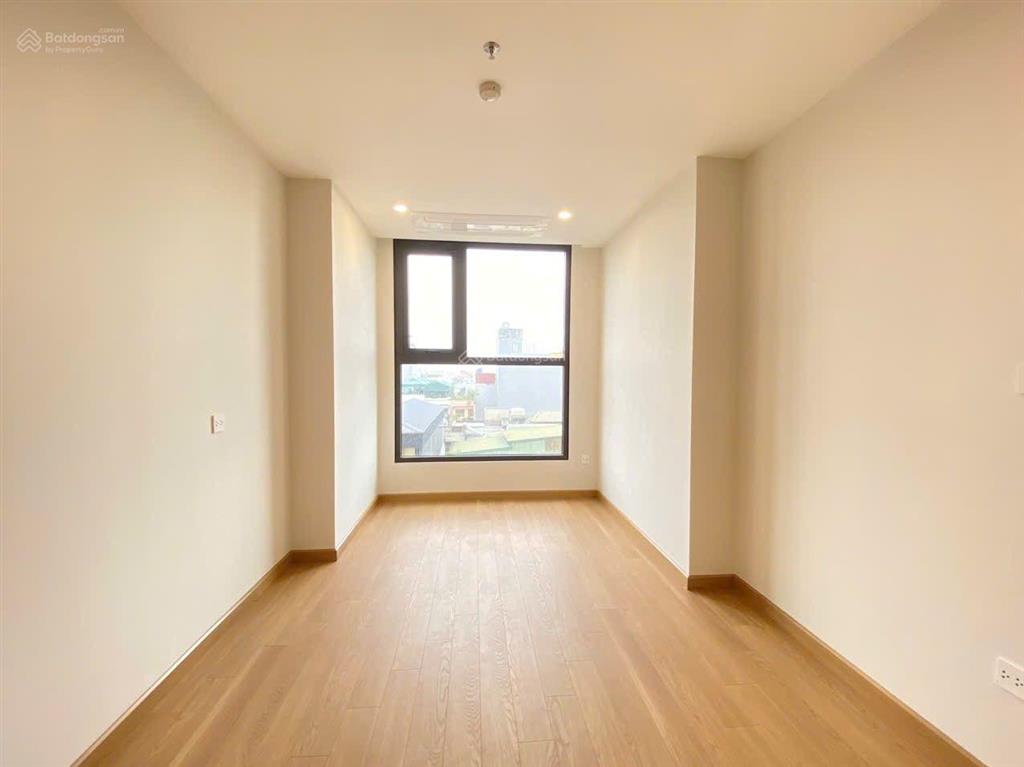 Cho thuê căn hộ 2pn  76m2, giá 10,5 triệu/tháng, vào ở ngay tòa the charm