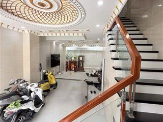 Nhà đẹp ở ngay hẻm xe hơi sát khu tên lửa diện tích rộng