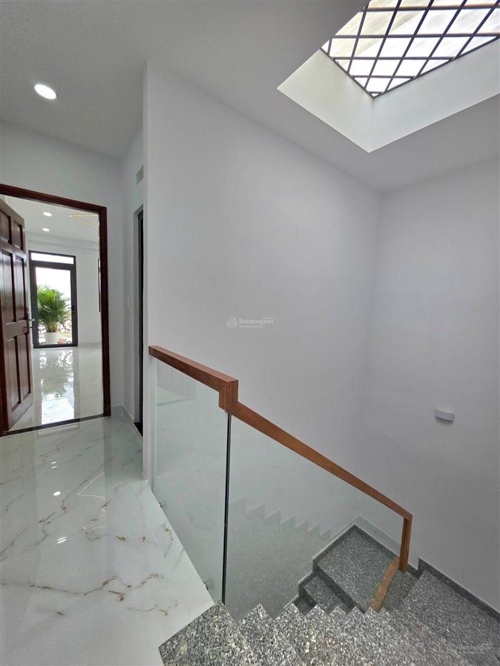 Siêu phẩm ngang 8m bề thế  nhà mới ở ngay  vị trí vàng bình tân