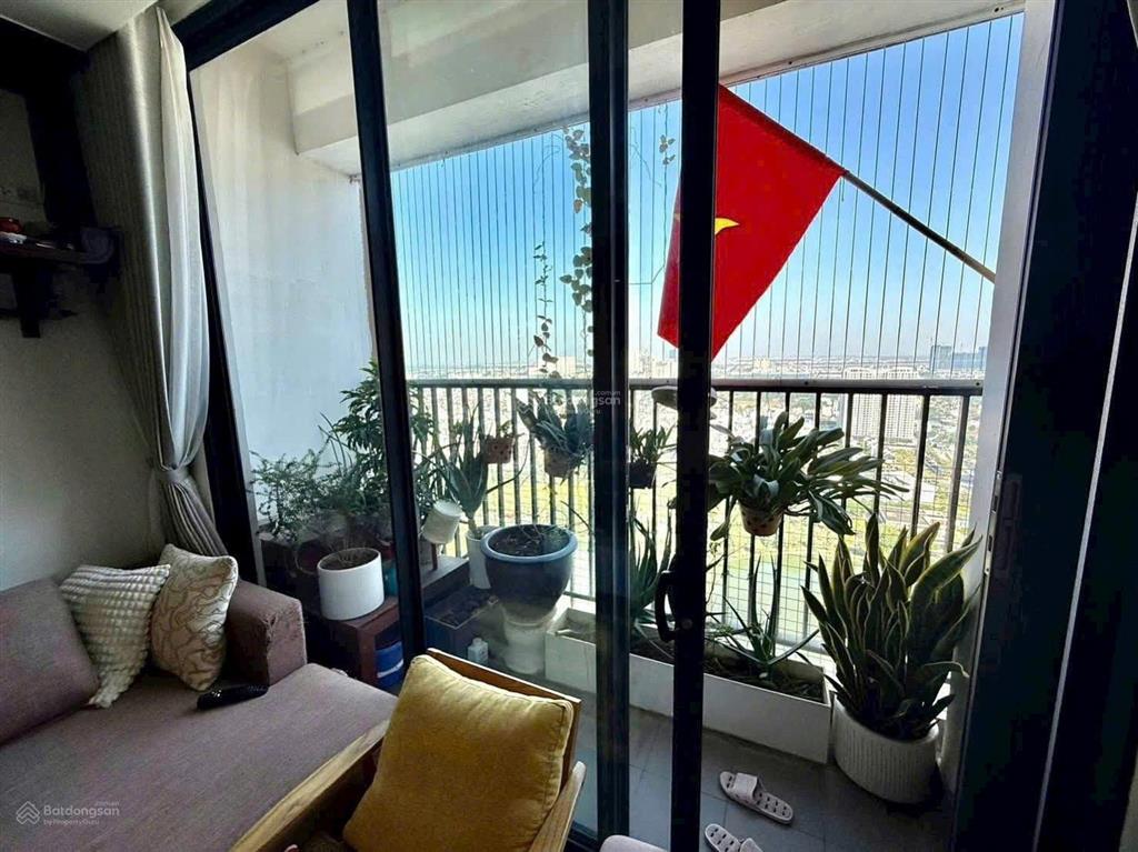 Chủ nhà thiện chí bán nhanh căn góc 3pn tầng trung view hồ công viên ngoại giao đoàn