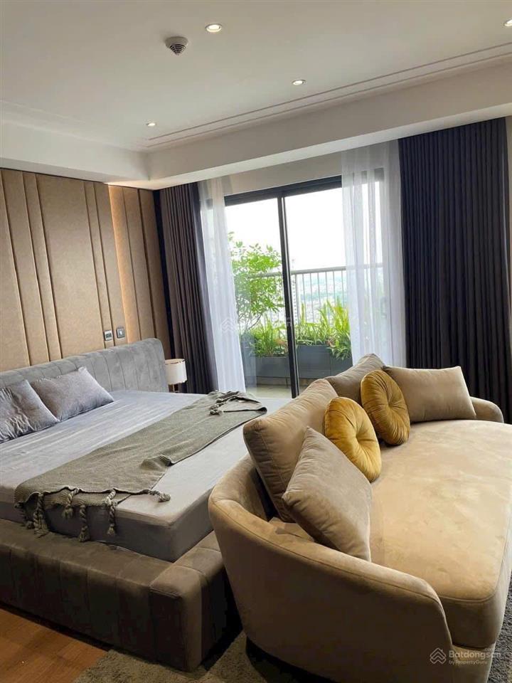 Định cư nước ngoài cần bán nhanh ch 118m2 3pn toà kosmo view trực diện hồ tây