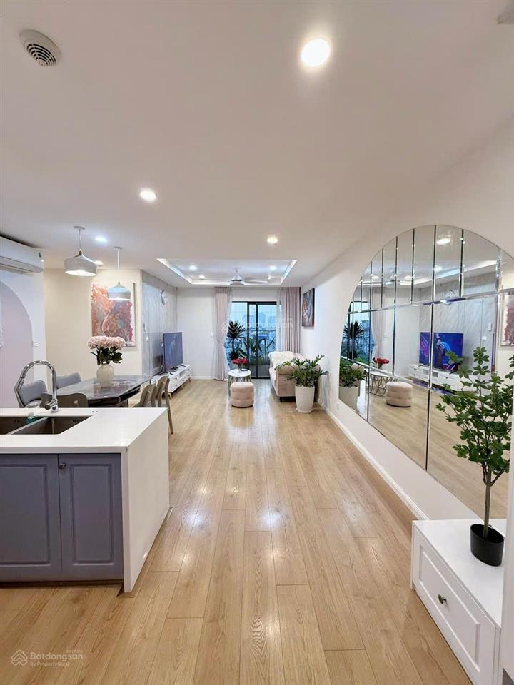 Hiếm! duy nhất 1 căn 75m2 chung cư kosmo tây hồ cần tìm chủ mới