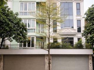 Cần bán tặng giảm 2 tỷ. bt liền kề mặt phố trung văn  kinh doanh sầm uất. giá chỉ nhỉnh 30 tỷ