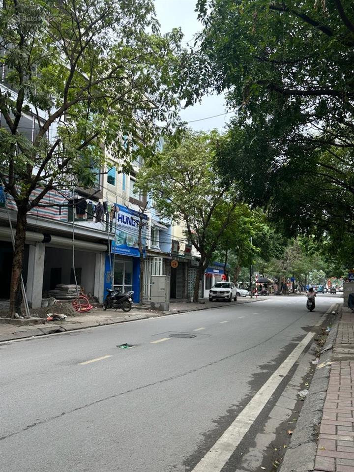 Liền kề trung văn, nam từ liêm, 90m2, mt 4m, 5 tầng. kinh doanh tốt, gần trường học, công viên.