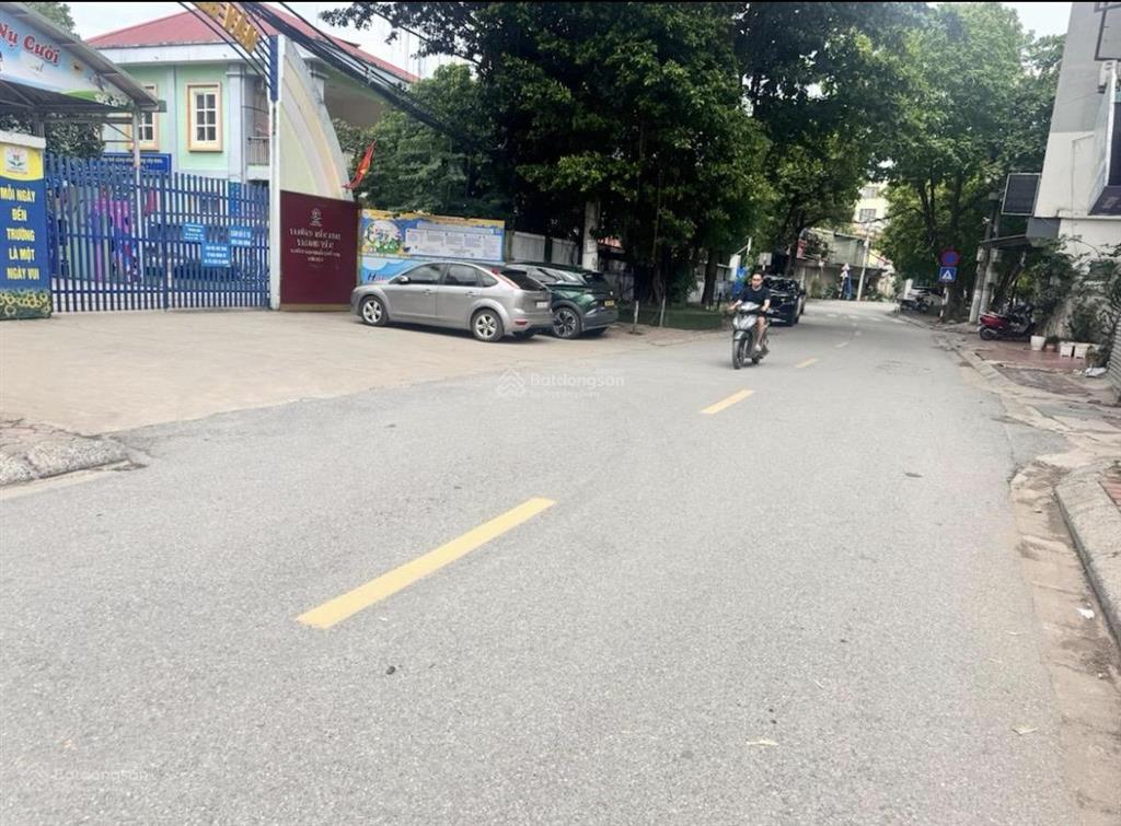 Chính chủ bán lô góc cạnh ao sen  đại linh  trung văn.
