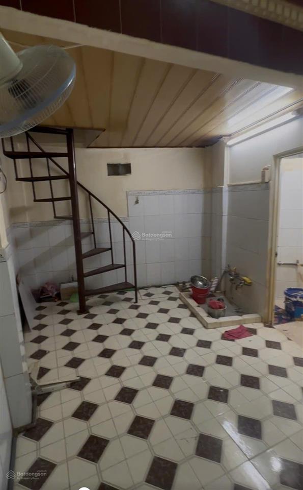 Nhà cho thuê nguyên căn 28/10/1e mai văn ngọc phường phú nhuận tphcm