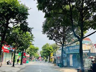 Bán nhà 3 tầng làng tăng phú,sát lê văn việt,hẻm xe tải,khu đồng bộ vip quận9!!