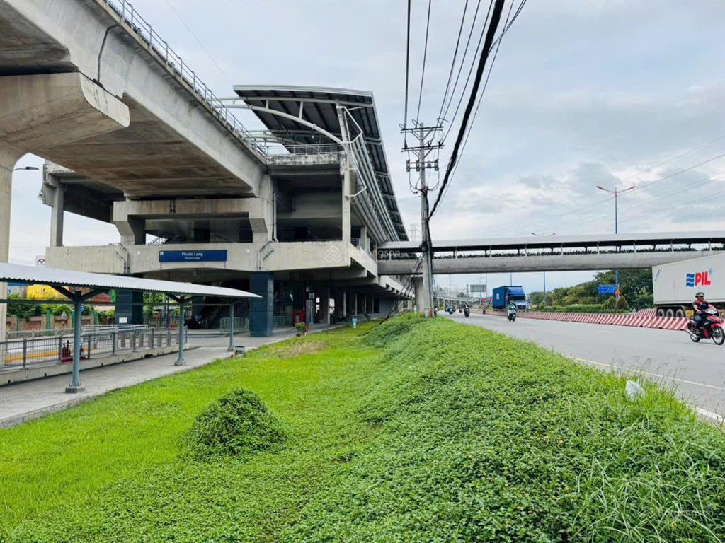 Bán nhà 4tầng ngay đỗ xuân hợp,ga metro phước long a,hẻm ô tô,vị trí vip!!