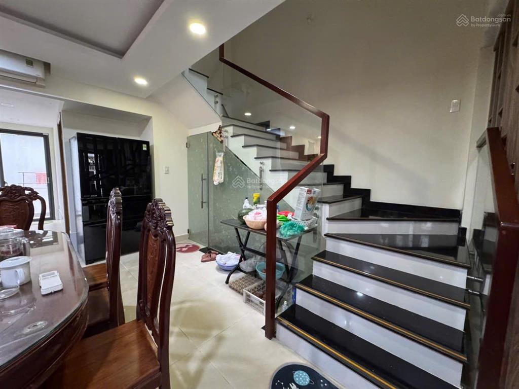 Bán nhà sát global city,lake view,thông số vip 6*18,siêu hiếm quận2!!