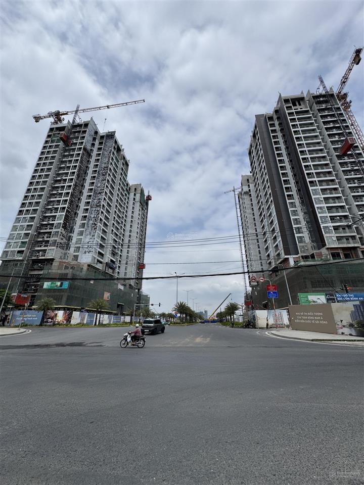 Bán nhà 2 tầng sát đỗ xuân hợp, global city, phước bình, hiếm!!