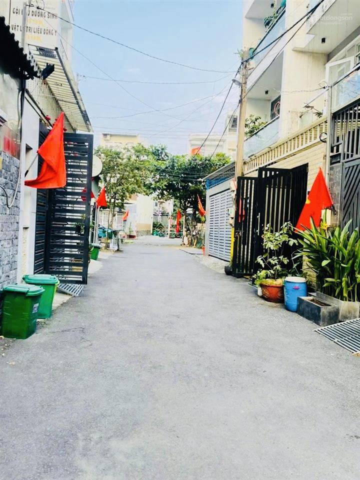 Bán nhà 2 tầng sát trục nguyễn duy trinh, global city, khu đồng bộ, quận 9!