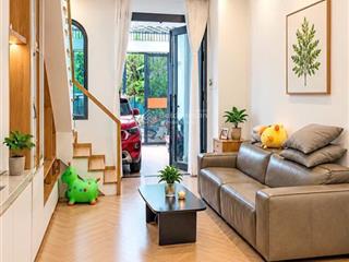 Bán nhà 2 tầng sát nguyễn duy trinh, đông tăng long, ô tô ngủ trong sân, vip!!