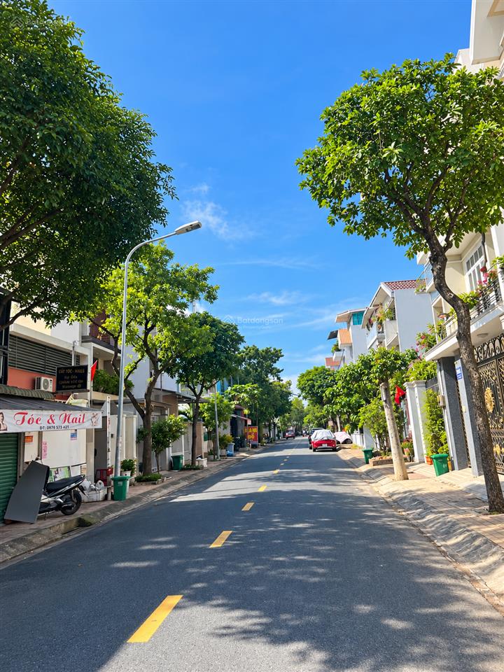 Bán nhà 4pn, trung tâm phước long trục đỗ xuân hợp, sát ga metro!!