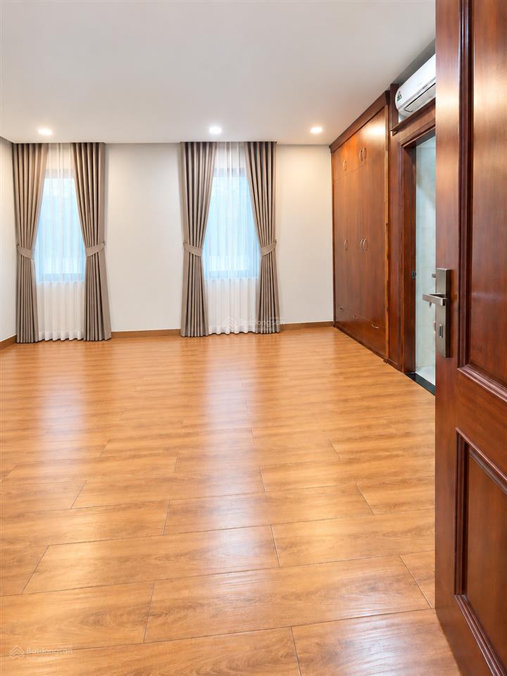 Bán biệt thự sát global city, liên phường, phước long b, full nội thất, vip!!