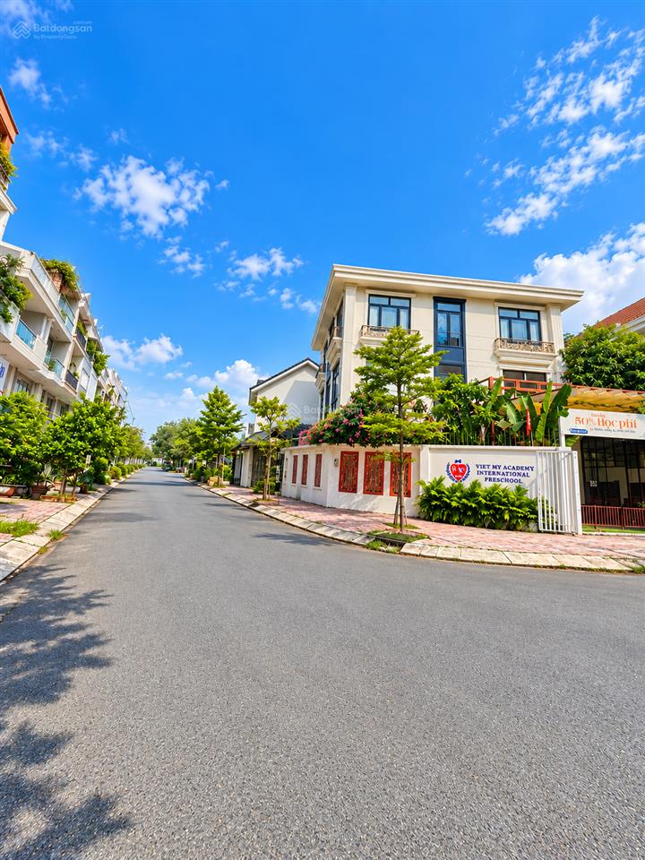 Bán biệt thự sát global city, liên phường, phước long b, full nội thất, vip!!