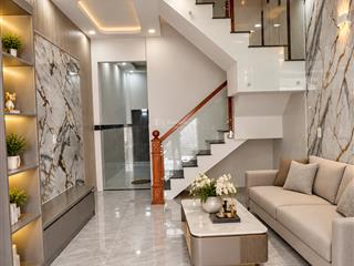 Bán nhà mới 3 tầng4pnô tô đỗ cửa hồ bá phấn, sát ga metro phước long, vip!!