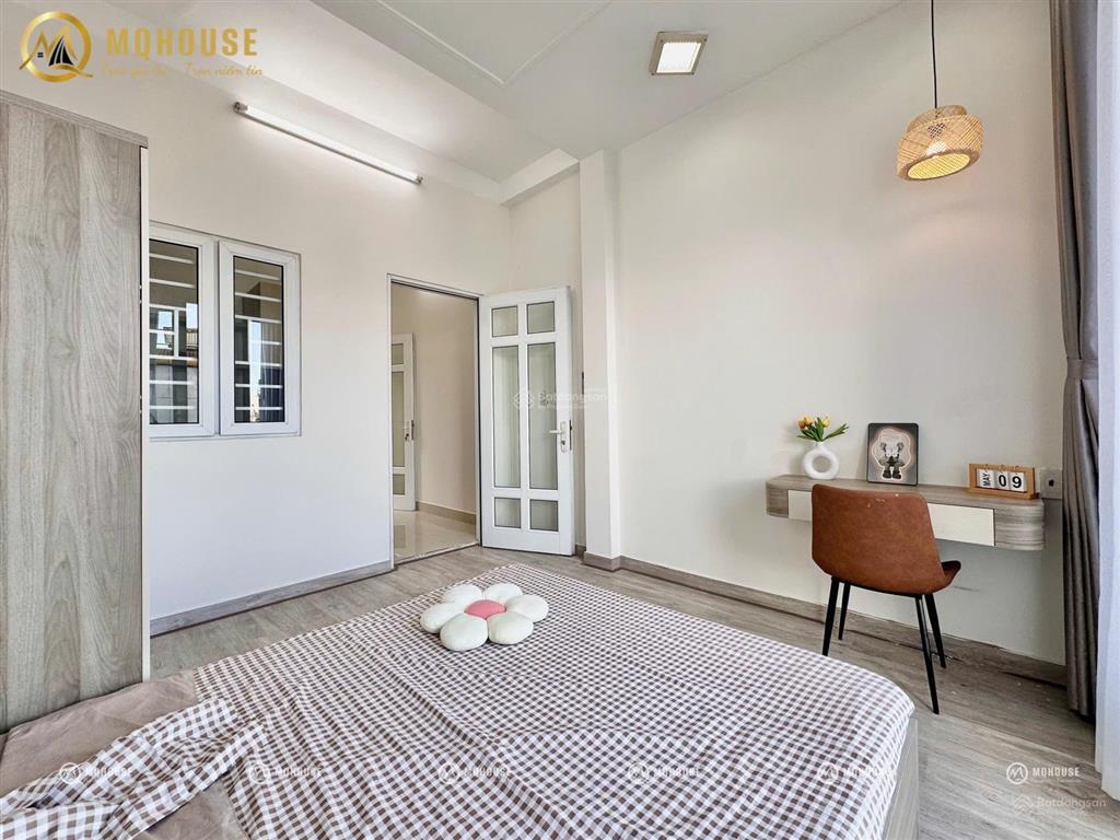 Mới 100%  căn hộ 1pn  giặt riêng  ban công  tân phú  0909 186 ***