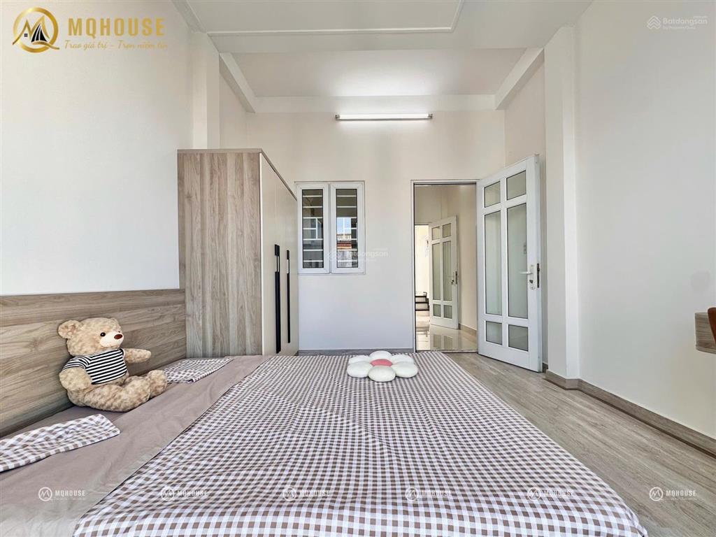 Mới 100%  căn hộ 1pn  giặt riêng  ban công  tân phú  0909 186 ***