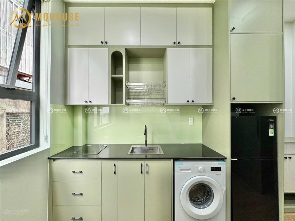 Studio giặt riêng  cửa sổ trời  full nội thất cao cấp