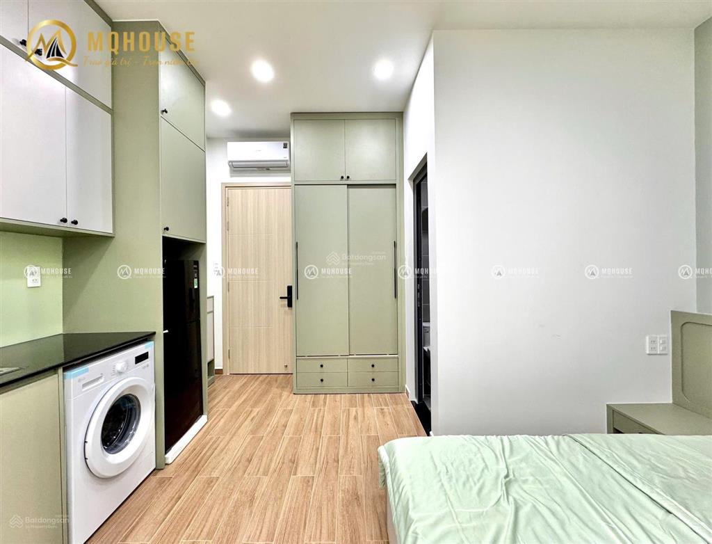 Studio giặt riêng  cửa sổ trời  full nội thất cao cấp