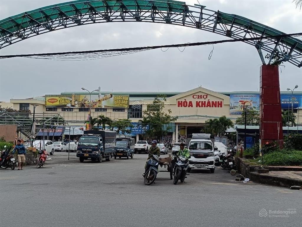 Bán đất gần 300m2, ngang 9m nở hậu, sẵn phòng trọ ~20tr, giá bao rẻ nhất thị trường