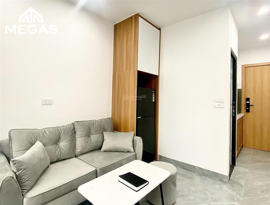 Bóc seal căn hộ 2 phòng ngủ, 50m2, full nội thất  ban công thoáng tại yên hòa, cv cầu giấy