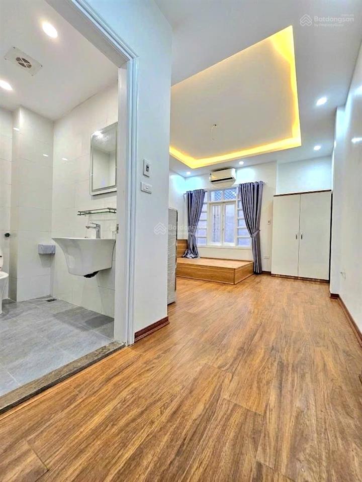 Cho thuê ccmn 25m2, full đồ ngay thái hà, chùa bộc