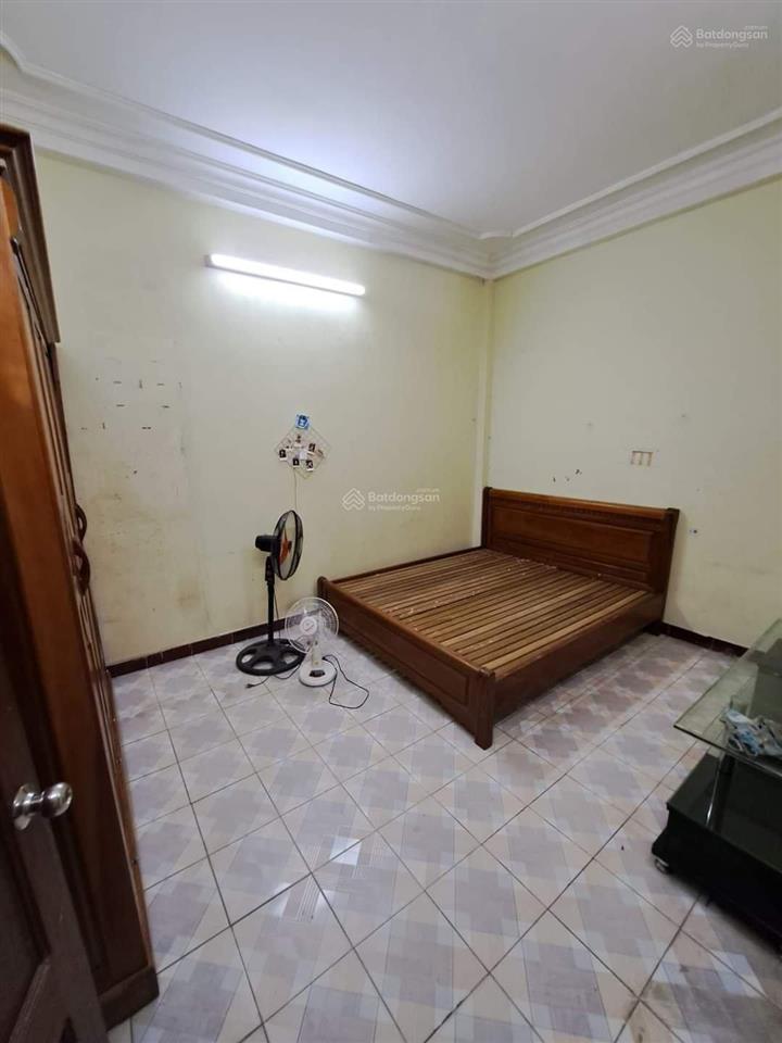 Siêu phẩm tại phố vũ hữu, thanh xuân