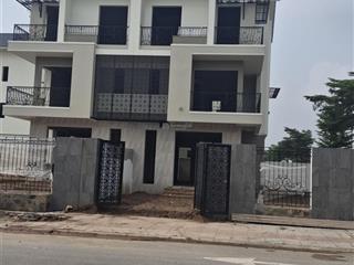 Sở hữu villa ven hà nội giá chỉ bằng 1/2 chung cư. mua nhà chúng xe lexus lên đến 3 tỷ